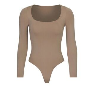 SKIMS Essential Long Sleeve Scoop Neck Bodysuit in Taupe Brown size L XL